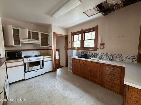 Tiny photo for 1752 Pilgrim Road, Toledo, OH 43607 (MLS # 10001917)