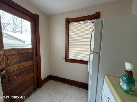 Tiny photo for 1752 Pilgrim Road, Toledo, OH 43607 (MLS # 10001917)