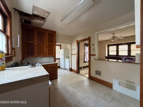 Tiny photo for 1752 Pilgrim Road, Toledo, OH 43607 (MLS # 10001917)