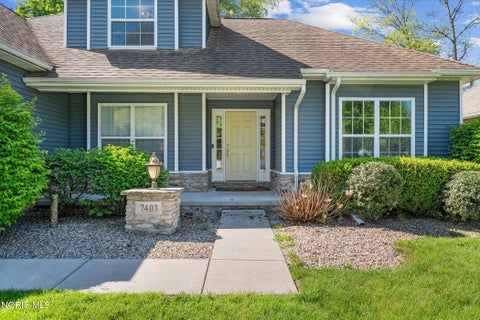 Tiny photo for 7403 Cross Ridge Road, Holland, OH 43528 (MLS # 10010094)