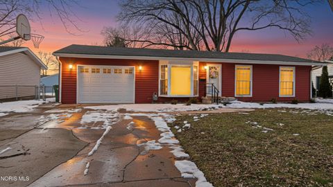 Photo of 1409 Bradshaw Court, Maumee, OH 43537 (MLS # 10004190)