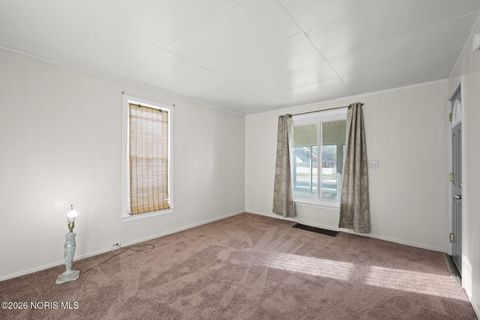 Tiny photo for 310 Jennings Road, Rossford, OH 43460 (MLS # 10003155)