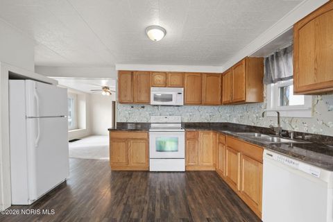 Tiny photo for 310 Jennings Road, Rossford, OH 43460 (MLS # 10003155)