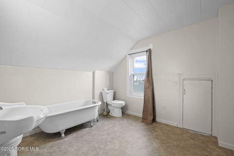 Tiny photo for 310 Jennings Road, Rossford, OH 43460 (MLS # 10003155)