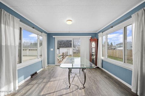 Tiny photo for 310 Jennings Road, Rossford, OH 43460 (MLS # 10003155)