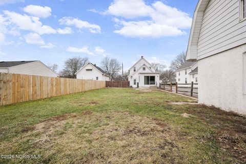 Tiny photo for 310 Jennings Road, Rossford, OH 43460 (MLS # 10003155)