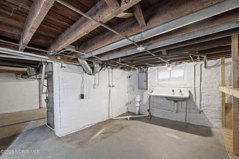 Tiny photo for 310 Jennings Road, Rossford, OH 43460 (MLS # 10003155)