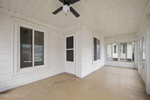 Tiny photo for 310 Jennings Road, Rossford, OH 43460 (MLS # 10003155)