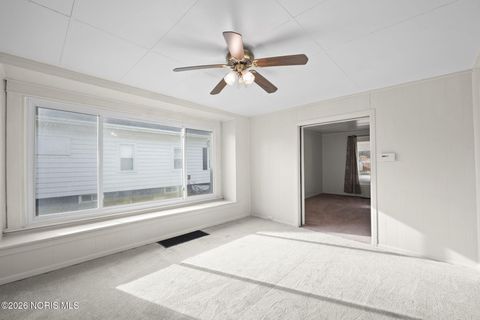 Tiny photo for 310 Jennings Road, Rossford, OH 43460 (MLS # 10003155)