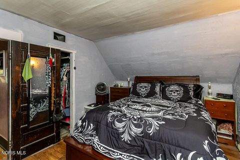 Tiny photo for 2740 Albion Street, Toledo, OH 43610 (MLS # 10006197)