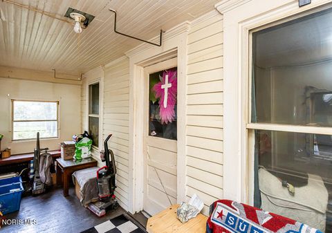 Tiny photo for 2740 Albion Street, Toledo, OH 43610 (MLS # 10006197)