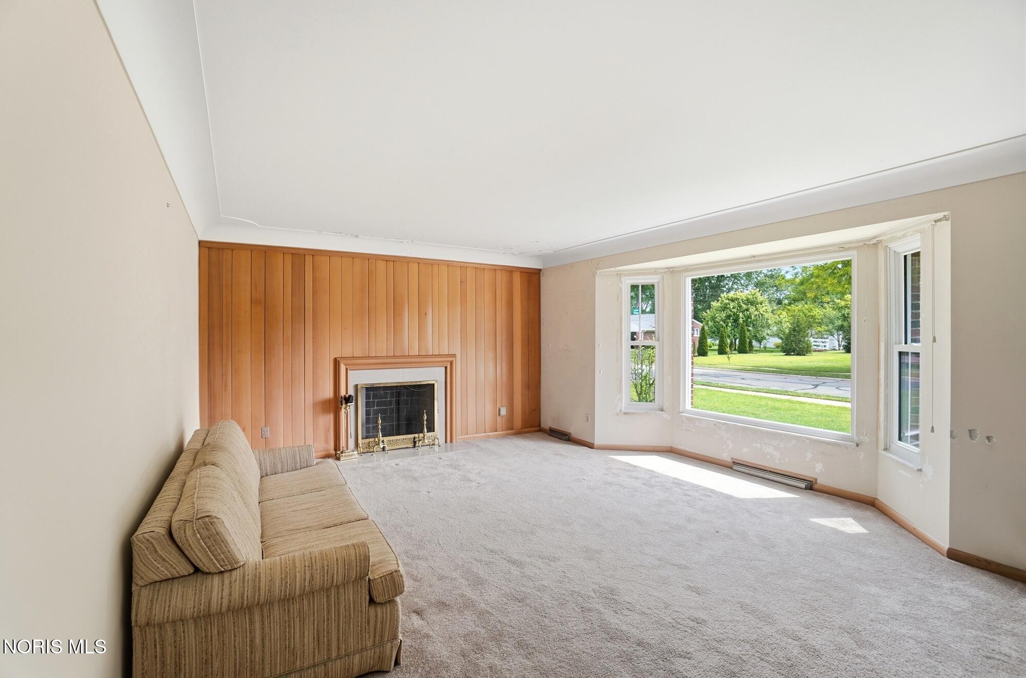 4317 Drummond Road
