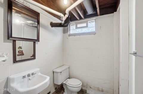 Tiny photo for 4317 Drummond Road, Toledo, OH 43613 (MLS # 10008823)