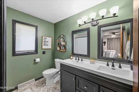 Tiny photo for 6857 Greentree Lane, Maumee, OH 43537 (MLS # 10014210)