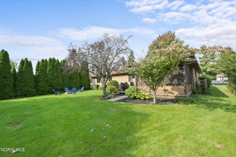Tiny photo for 6857 Greentree Lane, Maumee, OH 43537 (MLS # 10014210)