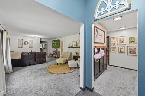 Tiny photo for 6857 Greentree Lane, Maumee, OH 43537 (MLS # 10014210)