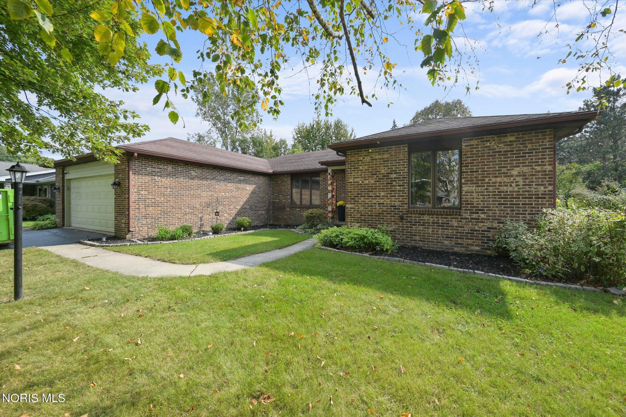 6857 Greentree Lane