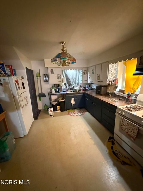 Tiny photo for 3911 Burnham Avenue, Toledo, OH 43612 (MLS # 10007713)