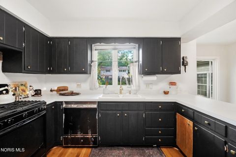 Tiny photo for 5743 E Candlestick Court, Toledo, OH 43615 (MLS # 10009840)