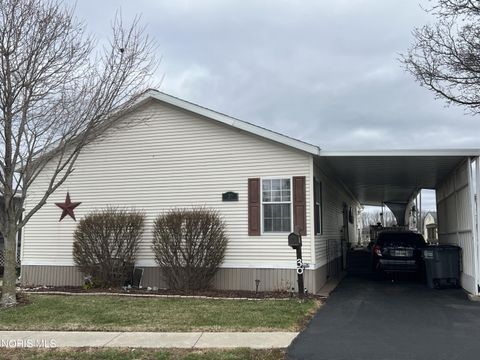 Photo of 715 N Holland Sylvania Road #Lot 30, Toledo, OH 43615 (MLS # 10005252)