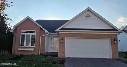 Photo of 534 Deer Lake Drive, Findlay, OH 45840 (MLS # 10001364)