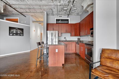 Tiny photo for 745 Washington Street #Apt 305, Toledo, OH 43604 (MLS # 10003941)
