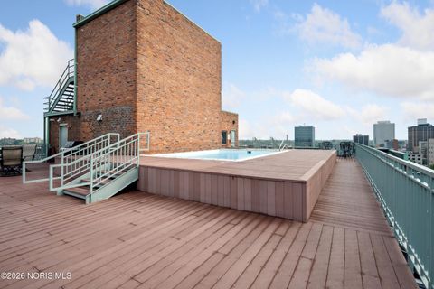 Tiny photo for 745 Washington Street #Apt 305, Toledo, OH 43604 (MLS # 10003941)