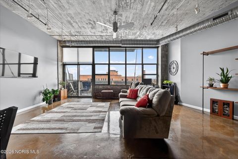 Tiny photo for 745 Washington Street #Apt 305, Toledo, OH 43604 (MLS # 10003941)