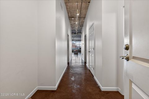 Tiny photo for 745 Washington Street #Apt 305, Toledo, OH 43604 (MLS # 10003941)