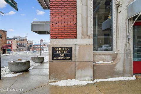 Tiny photo for 745 Washington Street #Apt 305, Toledo, OH 43604 (MLS # 10003941)