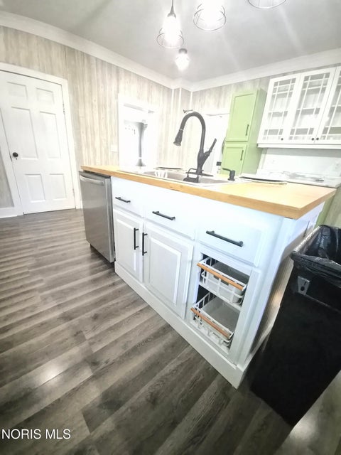 Tiny photo for 1695 N Union Street, Fostoria, OH 44830 (MLS # 10010459)