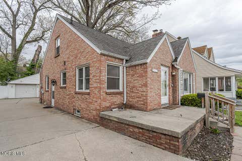 Tiny photo for 3517 Douglas Road, Toledo, OH 43606 (MLS # 10011590)