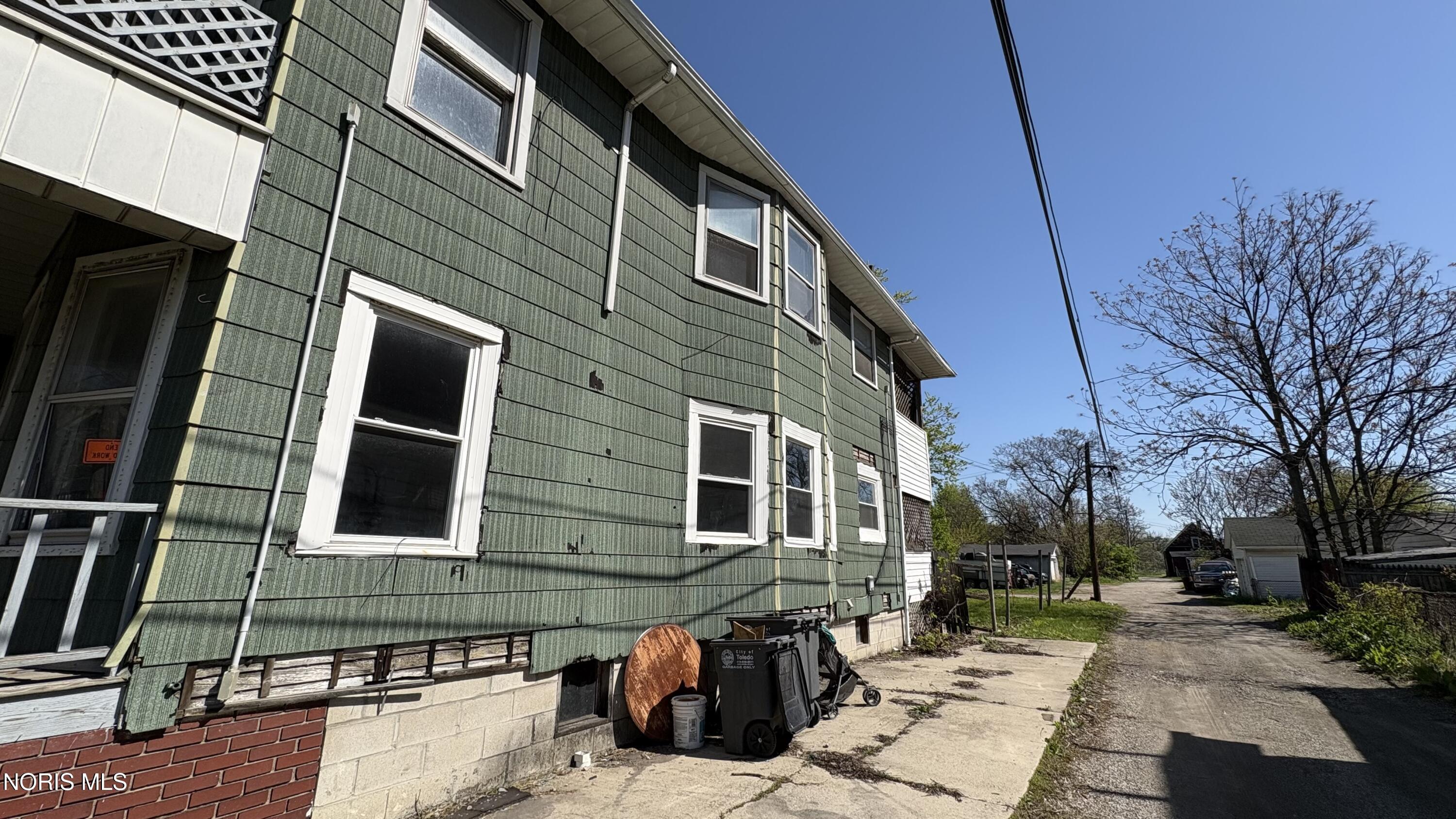 318 Troy Street