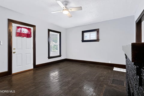 Tiny photo for 1045 Nebraska Avenue, Toledo, OH 43607 (MLS # 10012942)