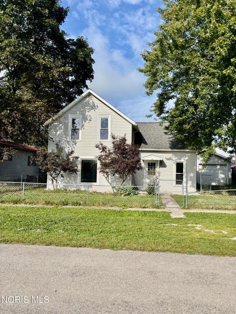 Photo of 120 S Taylor Street, Sherwood, OH 43556 (MLS # 10013329)