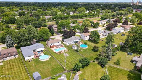 Tiny photo for 551 Indian Ridge Trail, Rossford, OH 43460 (MLS # 10009398)