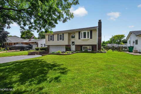Tiny photo for 551 Indian Ridge Trail, Rossford, OH 43460 (MLS # 10009398)