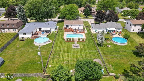 Tiny photo for 551 Indian Ridge Trail, Rossford, OH 43460 (MLS # 10009398)