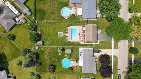 Tiny photo for 551 Indian Ridge Trail, Rossford, OH 43460 (MLS # 10009398)