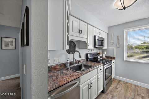 Tiny photo for 551 Indian Ridge Trail, Rossford, OH 43460 (MLS # 10009398)