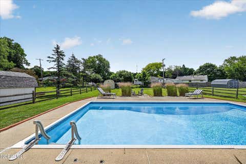 Tiny photo for 551 Indian Ridge Trail, Rossford, OH 43460 (MLS # 10009398)