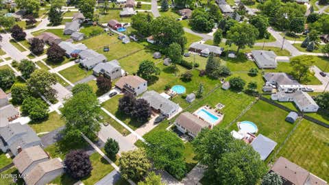 Tiny photo for 551 Indian Ridge Trail, Rossford, OH 43460 (MLS # 10009398)