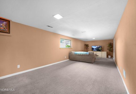 Tiny photo for 4439 Vogel Drive, Toledo, OH 43623 (MLS # 10010039)