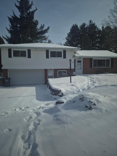 Photo of 5442 Yermo Drive, Toledo, OH 43613 (MLS # 10003829)