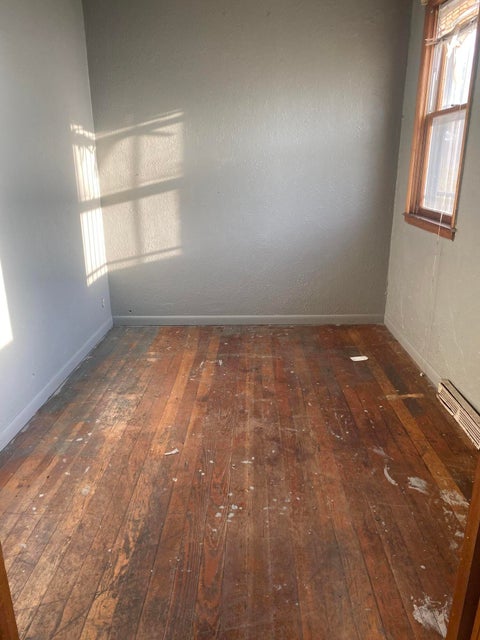 Tiny photo for 1238 N Ontario Street, Toledo, OH 43604 (MLS # 10013517)