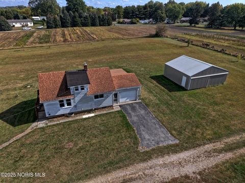 Tiny photo for 140 Hobson Street, Bellevue, OH 44811 (MLS # 10006418)