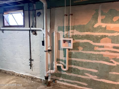 Tiny photo for 140 Hobson Street, Bellevue, OH 44811 (MLS # 10006418)