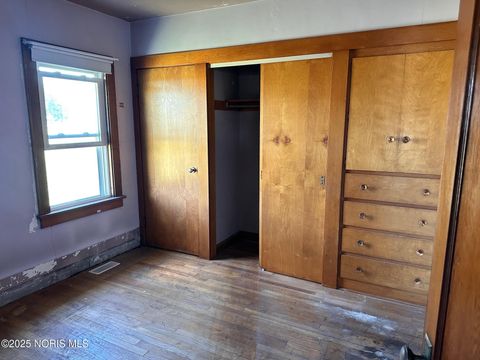 Tiny photo for 140 Hobson Street, Bellevue, OH 44811 (MLS # 10006418)