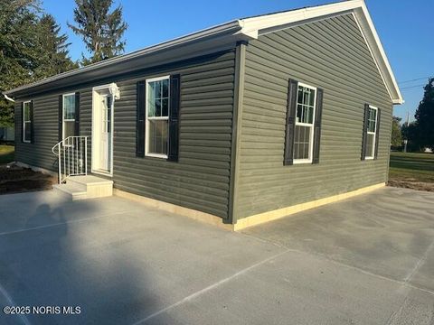 Tiny photo for 400 N Rose Lane, Pioneer, OH 43554 (MLS # 10002235)