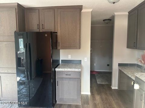 Tiny photo for 400 N Rose Lane, Pioneer, OH 43554 (MLS # 10002235)